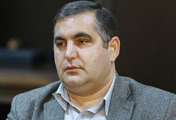 Nazir “Porsche” minsin, vətəndaş eşşək arabası sürsün…