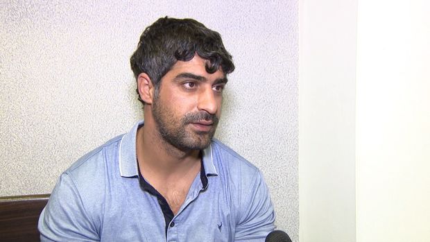 Bakıda insanlara hücum edən yarıçılpaq şəxs danışdı: “Viski götürdüm, dalımca gəldi…” – VİDEO