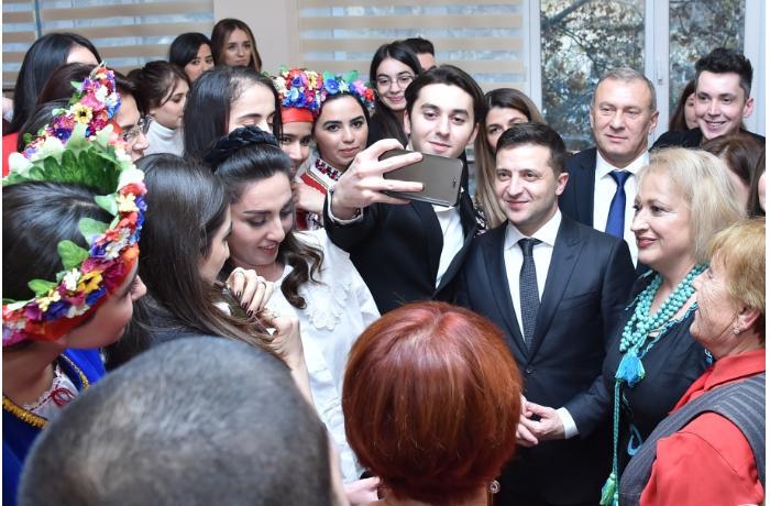 Zelenski Bakı Slavyan Universitetində – FOTOLAR