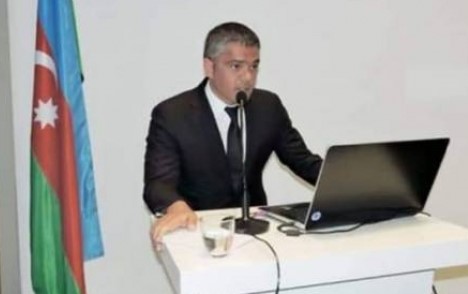 Sabiq nazirin deputatlığa namizəd oğlu Şirvanda “şirinlik“ paylayıb – 100 manatdan