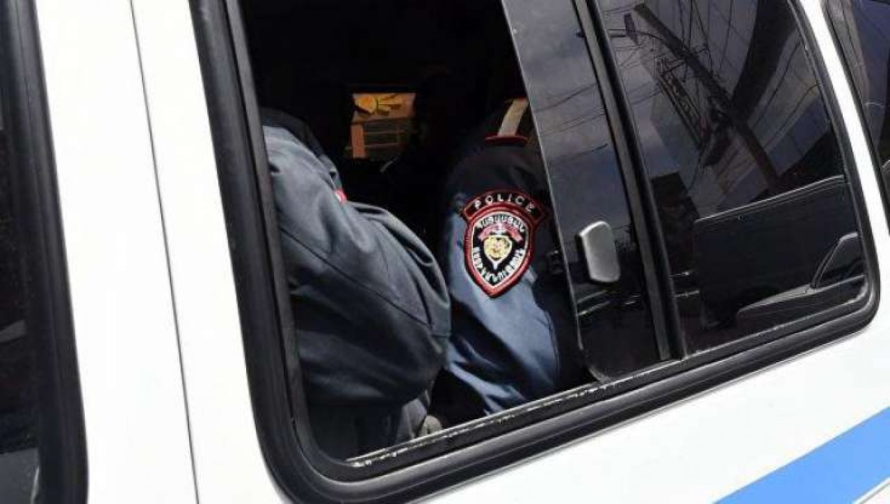Adamları girov götürən erməni təslim oldu
