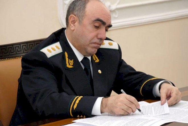 Zakir Qaralov prokuroru işdən çıxardı