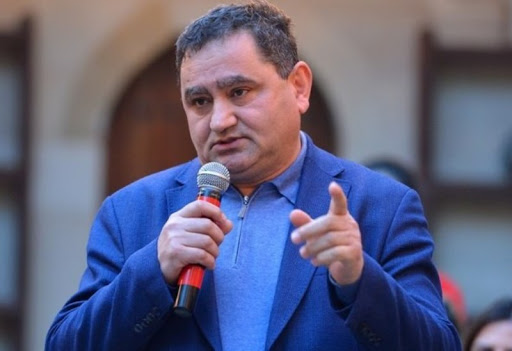 Təhsil cameəsi Etibar Əliyevin namizədliyini dəstəkləyir