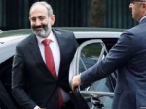 Paşinyan Berlində bahalı otel kirayələdi və…