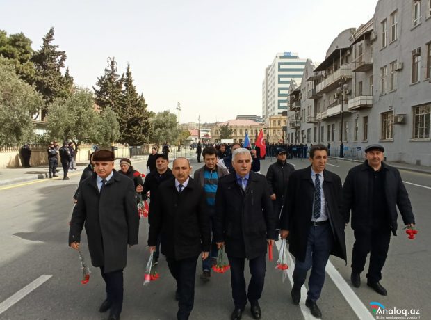 Qərbi Azərbaycan İcması -Azərbaycan Qaçqınlar Cəmiyyəti Xocalı abidəsini ziyarət etdi Qərbi Azərbaycan İcması -Azərbaycan Qaçqınlar Cəmiyyəti Xocalı abidəsini ziyarət etdi