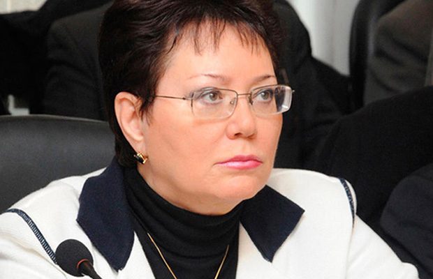 Elmira Axundova 1 milyon verib səfir getməsi iddiasından danışdı- VİDEO |  Hokm.Az