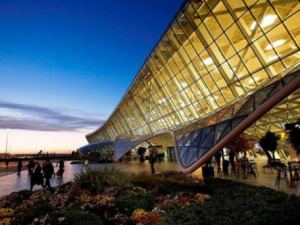 Türkiyə vətəndaşı Bakı aeroportunda öldü -SƏBƏBİ DEYİLMİR