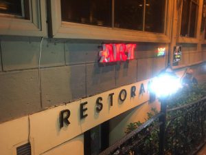 “ART” restoranında müştəriyə qarşı hesab qalmaqalı – Diqqətli olun