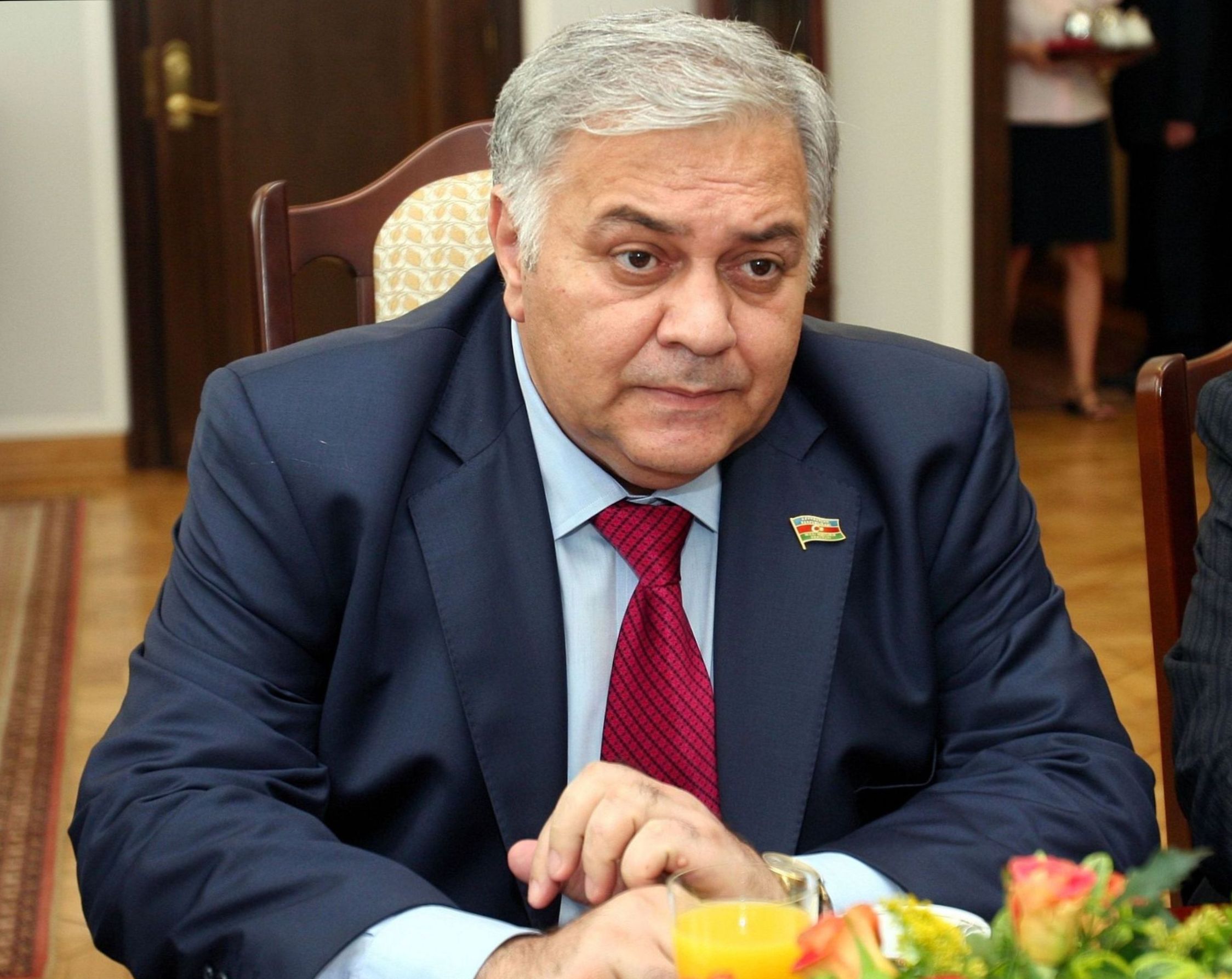 Oqtay Əsədovun biznes şəbəkəsində olan şirkətlər