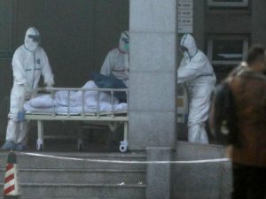 Koronavirusdan ölənləri gizli bastırdılar – Video