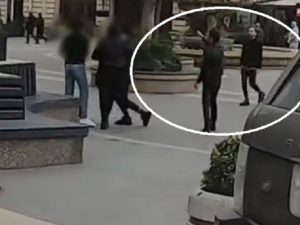Faiq Ağayev şəhərdə davaya düşdü – Maşını saxladı və… / VİDEO