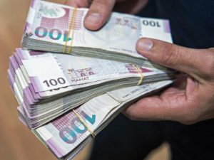 Azərbaycanda bu sahədə işləyənlər ayda 4 min manat maaş alırlar – SİYAHI