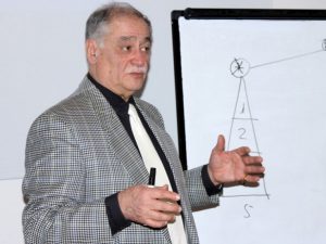 “Dövlət İdarəçilik Akademiyasının müəllimi məhkəməyə təzyiq edir” – Britaniya vətəndaşı İlham Əliyevə müraciət etdi