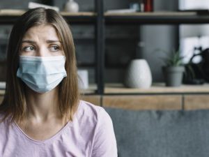 Koronovirus belə başlayır: Günlər üzrə orqanizmdə baş verənlər