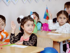 Naxçıvanda da məktəblər bağlandı