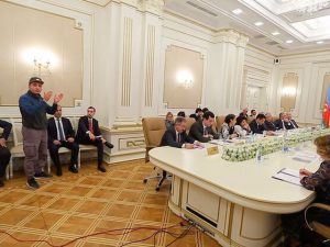 Məzahir Pənahov jurnalistləri girov saxlayaraq videoları sildirib – Sensasion iddia
