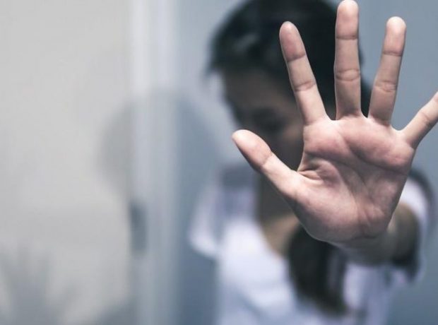 Azərbaycanda dəhşət: İstirahət mərkəzində qız intim əlaqəyə görə oğlanı öldürdü-VİDEO Azərbaycanda dəhşət: İstirahət mərkəzində qız intim əlaqəyə görə oğlanı öldürdü-VİDEO