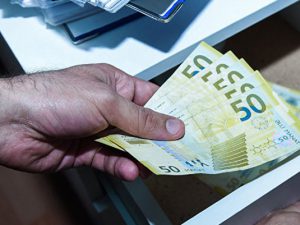 Koronavirusa görə bu şəxslərə 250 manat veriləcək – SƏRƏNCAM