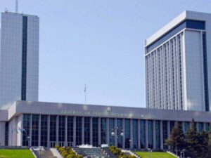 Deputatlar bu gün 6 məsələni müzakirə edəcəklər