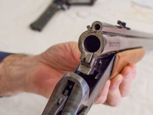 İsmayıllıda avtomobil atəşə tutuldu