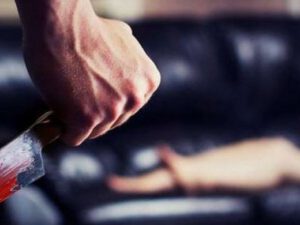 Həyat yoldaşının başını bıçaqla kəsdi – Şəmkirdəki qətlin təfərrüatları bəlli oldu