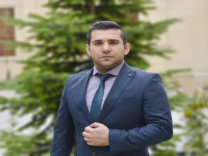 Azərbaycanın məşhur gənc alimi ölkədən qaçdı – 4 MİLYONLUQ DƏLƏDUZLUQ