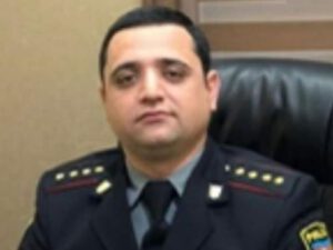 Bakıda hamı bu polis kapitanından danışır — Görün nə edib… / VİDEO