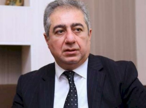 Adamı çörəklə imtahana çəkməzlər Adamı çörəklə imtahana çəkməzlər