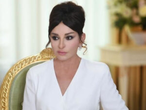Mehriban Əliyeva Azərbaycan xalqını və dünya müsəlmanlarını təbrik etdi