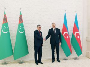 Azərbaycan Prezidenti Türkmənistan Prezidentinə zəng etdi