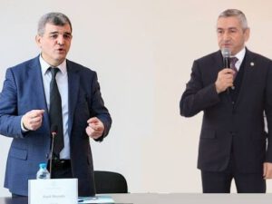 Deputat icra başçısına qarşı: “İxtiyarı və səlahiyyəti yoxdur” – VİDEO