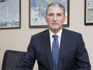 Muxtar Babayevin keçmiş köməkçisi dələduzluqda ittiham edilir