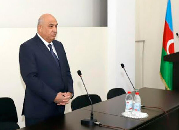 Qusar icra başçısı qəbirstanlıq və yaşıllıqları məhv edir, üzərində bina tikir – FOTOLAR Qusar icra başçısı qəbirstanlıq və yaşıllıqları məhv edir, üzərində bina tikir – FOTOLAR