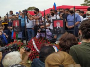 Şəhid olan general-mayorun büstü hazırlandı – FOTO