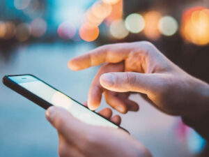 Əhaliyə XƏBƏRDARLIQ: Telefonla danışmayın