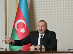 Dövlət başçısı: “Sən kimsən ordumuza göstəriş, məsləhət verirsən?”