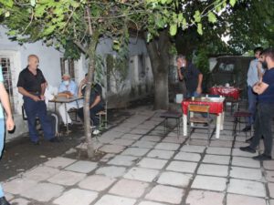 Karantini pozan kafe icarədarı və müştəriləri cərimələndi – FOTO