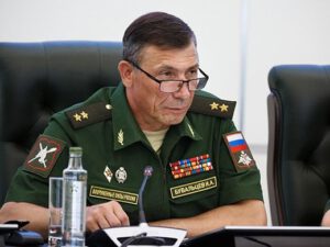 Azərbaycan və Ermənistan orduları üz-üzə – Rus general açıqladı