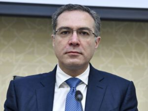 Şahmar Mövsümov: “Belə davam etsə, yumşalmalara gedəcəyik”