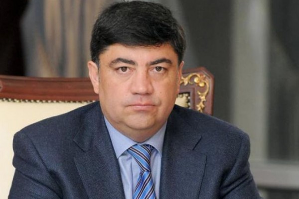 Ramiz Mehdiyevin kürəkəni qızının toyundan DANIŞDI – FOTO Ramiz Mehdiyevin kürəkəni qızının toyundan DANIŞDI – FOTO