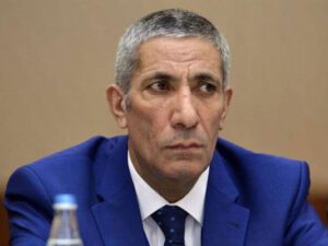 “İştirak eləmişəm, düz eləmişəm…” – Siyavuş Novruzov Mehdiyevin nəvəsinin toyundan danışdı