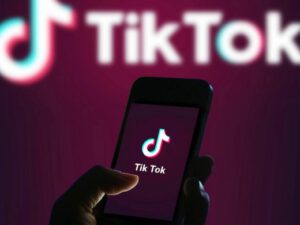 “TikTok”un rəhbəri istefa verib