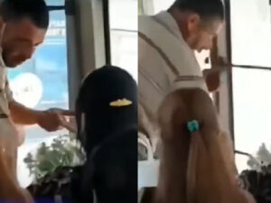 Bakıda avtobusda dava: Qadın ona sataşan kişini döydü – VİDEO