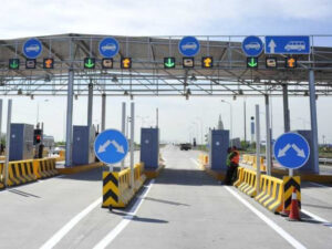 Azərbaycanda ödənişli yol – Pulunu ver, saatda 120 km-lə sür – VİDEO