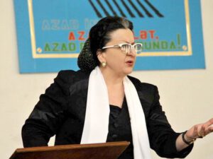 Lalə Şövkətin səhhəti pisləşdi