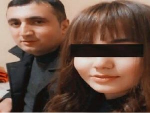 “Polis rəisi mənim oğlanlarla lüt şəklimi yayacağını dedi”
