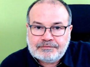 Qurban Məmmədovun “konfederasiya” və “federasiya” ilə bağlı fikirlərinin arxasında hansı maraq dayanır?