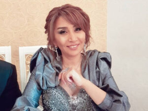 Elnarə Abdullayeva bölməyə aparıldı