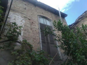 Bakıxanovun evi uçmaq üzrədir – FOTO