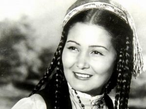 Atasını Stalin güllələtdi, özü 42 yaşında narkotikanın qurbanı oldu – “Görüş” filminin Lala İzmayılovasının dəhşətli həyatı